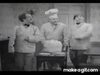 R8f3A2.gif